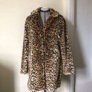 Women’s leopard print coat, size medium